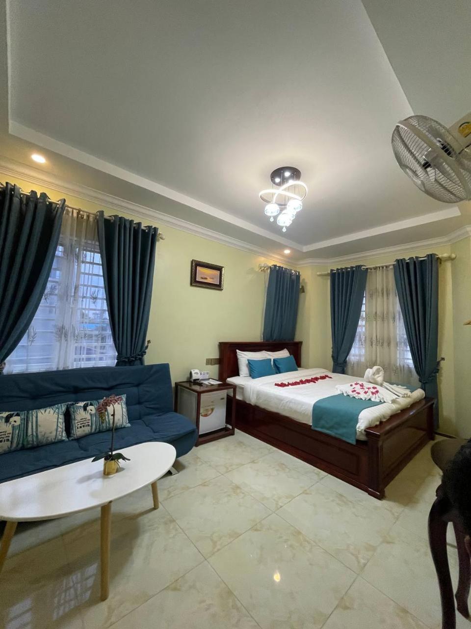 Ahha Boutique Kampot Hotel Exterior photo