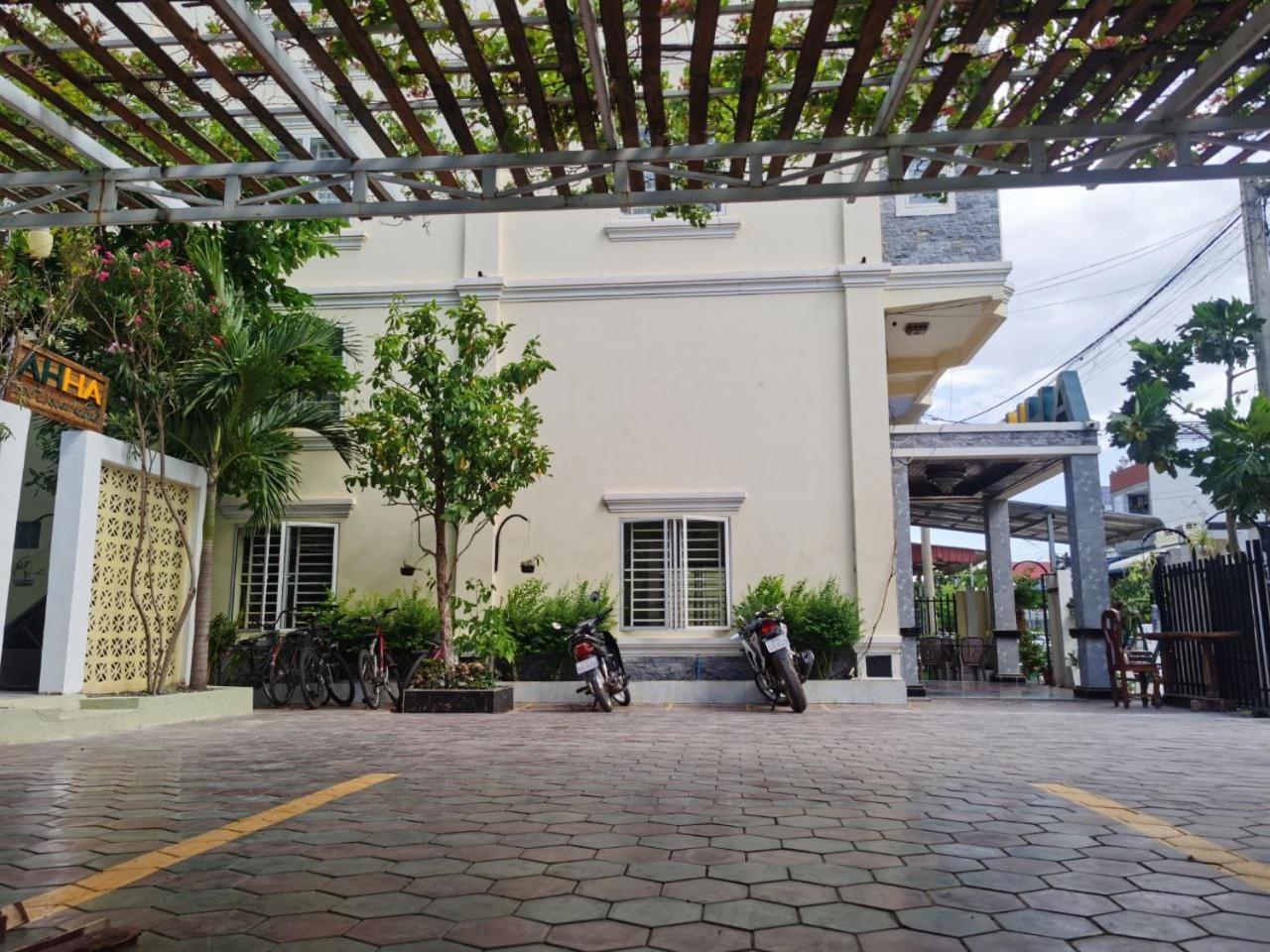 Ahha Boutique Kampot Hotel Exterior photo